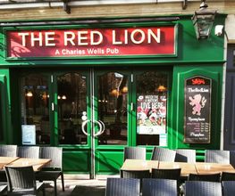 The Red Lion image 10