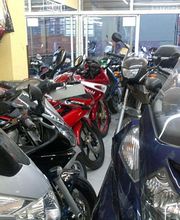 motos-castanera-interior-almacen-03.jpg