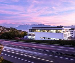 ZENITH Automobiles • Lausanne Bild 1