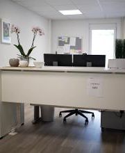 Empfangsbüro des Standortes.