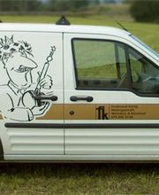 Ein Firmenfahrzeug der Malerei-König-AG