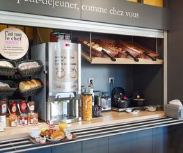 B&B HOTEL Corbeil-Essonnes image 11