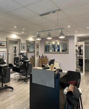 Au Comptoir Des Coupes image 6