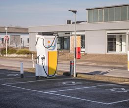 Shell Recharge Charging Station Bild 1