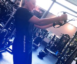 Fitness_HALLE46_Training_065.jpg