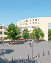 Der Vorplatz des Helios Klinikum Krefeld