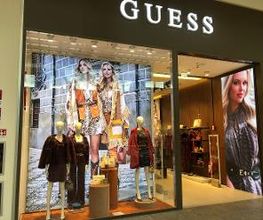GUESS immagine 13
