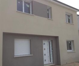 Deluxe Façade SAS image 14