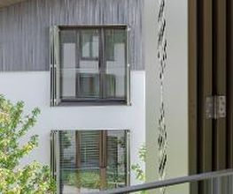 Faltschiebeladen Ansicht von innen in Parkposition