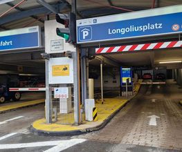 Parkhaus Longoliusplatz Einfahrt