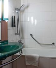 B&B HOTEL Grenoble Université 2 - image 8