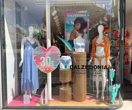 Calzedonia image 1