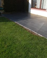 GEHWEGPLATTEN – PARKPLÄTZE