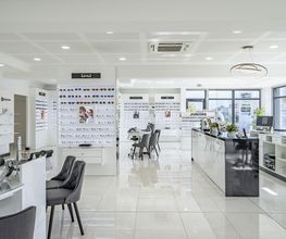 Opticien TRETS Optical Center image 8