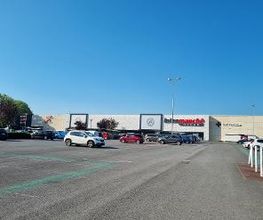 Intermarché HYPER Roye image 1