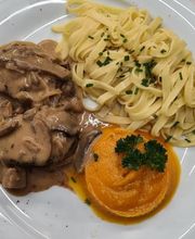 Café, Restaurant l'Aquarium Bild 9