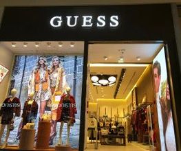 GUESS immagine 9