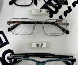 Optic 2000 image 1