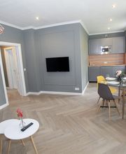 Superior Apartment mit Sauna:
Wohnzimmer mit Küchenbereich
