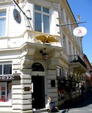 Aussenansicht der Adler-Apotheke