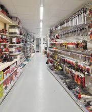 Mr.Bricolage Versailles image 17