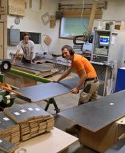 ... in der Möbelproduktion.. CNC trifft auf Kante....