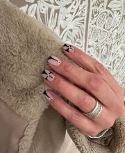 Royal Nails Akademie GmbH Bild 12