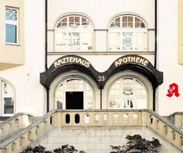 Aussenansicht der Liebig-Apotheke