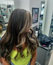 Fantastic Sams Cut & Color image 19
