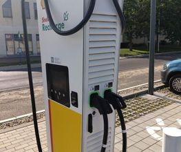 Shell Recharge Charging Station Bild 1