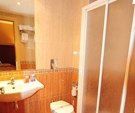hotel-jaques-bano-04.jpg