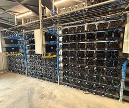 ASIC Miner Mining Farm Aircooled