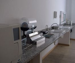 centre-europeu-clinica-dental-laboratorio-05.jpg