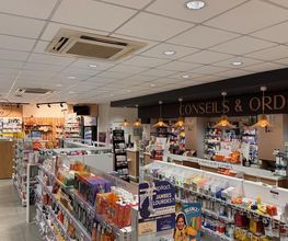 Pharmacie Centrale image 13