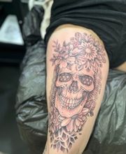 Bully Tattoo & Piercing Bild 3