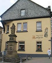 Aussenansicht der Marien-Apotheke
