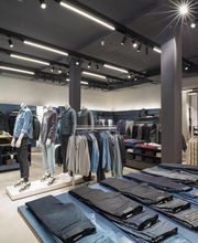 Calvin Klein Jeans imagen 4