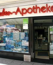 Aussenansicht der Glocken-Apotheke