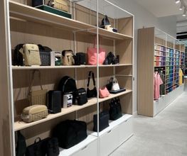 Lacoste Outlet One Nation image 1