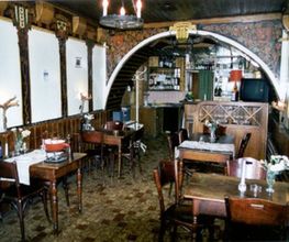 Café, Restaurant du Port Bild 13