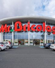 Mr.Bricolage Cholet image 20