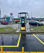 IPlanet: Ricarica in sicurezza in modalità ultra fast per tutti i veicoli elettrici.