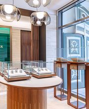 Rolex Showroom mit Schaufenster und Vitrinen