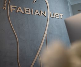 Zahnarzt Fabian Just Bild 6