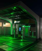 IPLANET Ricarica in sicurezza in modalità ultra fast per tutti i veicoli elettrici.