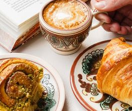 Cozy Place | books & coffee Bild 5