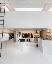 LK | Sneakers & Apparels imagen 10