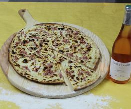 Louis Pizzas image 2
