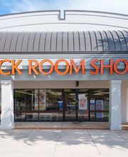 Exterior Shot of Store/Building (Wide Shot)