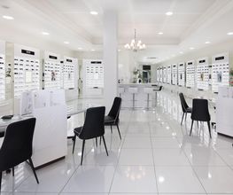 Opticien AVALLON Optical Center image 1
